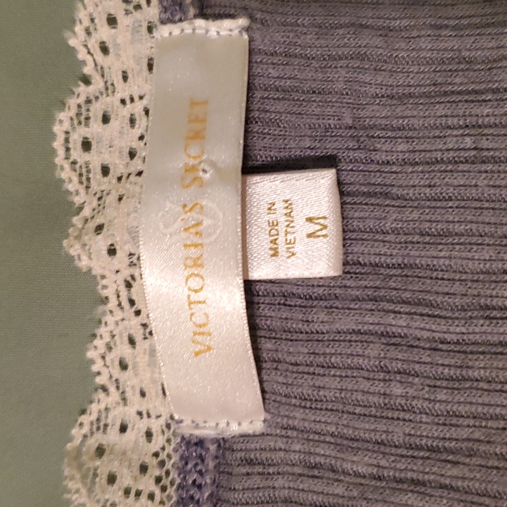 Victoria's Secret Ribbed Tank - Picture 9 of 11